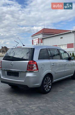 Мінівен Opel Zafira 2010 в 