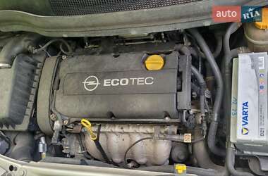 Минивэн Opel Zafira 2012 в 
