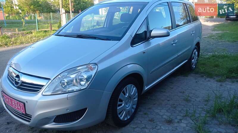 Мінівен Opel Zafira 2009 в 