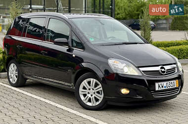 Минивэн Opel Zafira 2009 в Виннице