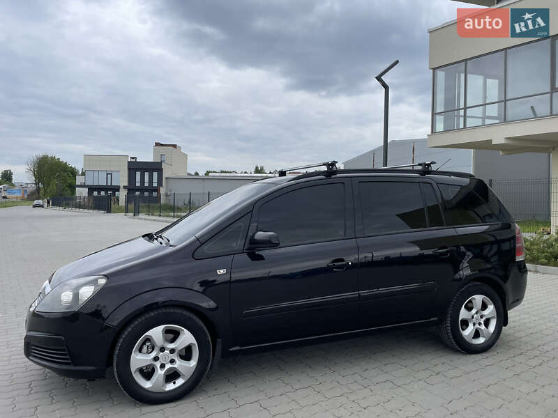 Мінівен Opel Zafira 2005 в Львові