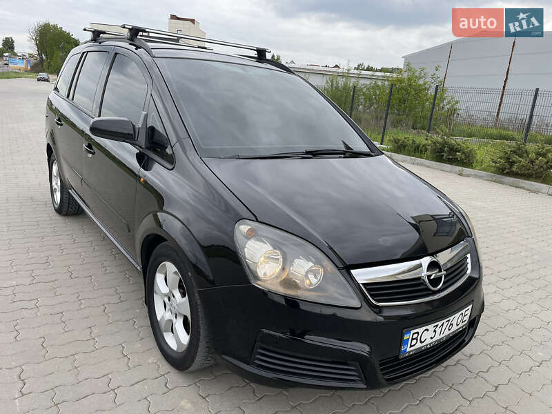 Мінівен Opel Zafira 2005 в Львові