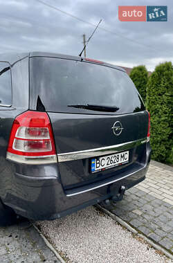 Мінівен Opel Zafira 2011 в 