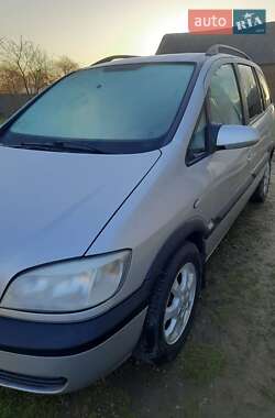 Минивэн Opel Zafira 2004 в 