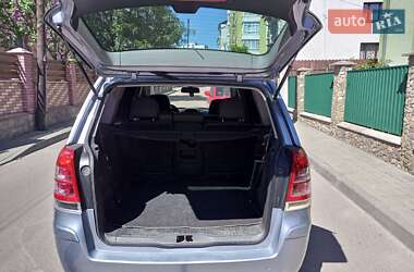 Минивэн Opel Zafira 2009 в 