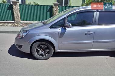 Минивэн Opel Zafira 2009 в 
