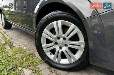 Мінівен Opel Zafira 2013 в 