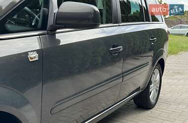 Мінівен Opel Zafira 2013 в 