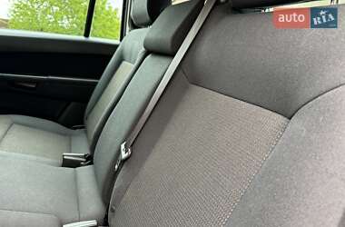 Мінівен Opel Zafira 2013 в 