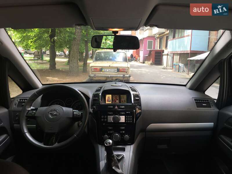 Opel Zafira 2010