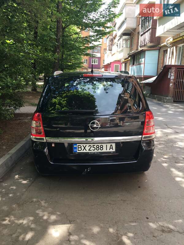 Мінівен Opel Zafira 2010 в Хмельницькому