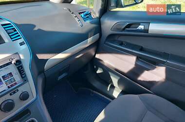 Минивэн Opel Zafira 2008 в 