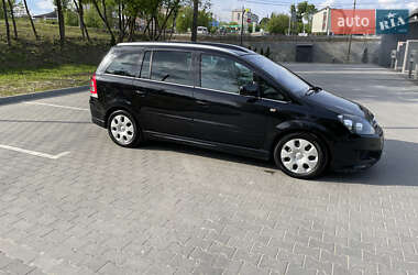 Минивэн Opel Zafira 2010 в 