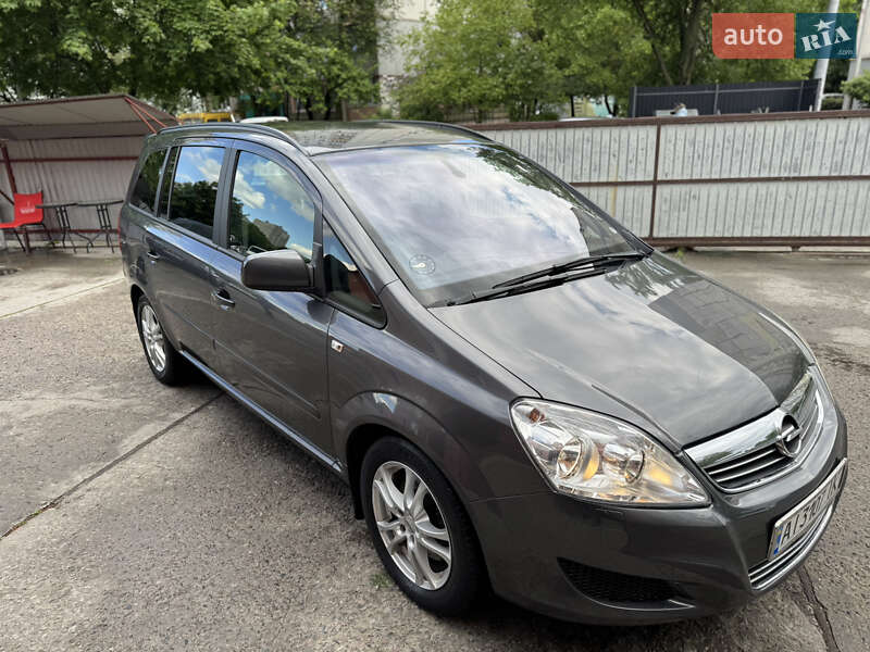 Opel Zafira 2010