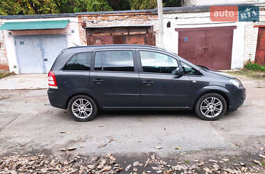 Минивэн Opel Zafira 2014 в Чернигове