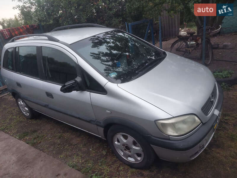 Минивэн Opel Zafira 2003 в Житомире
