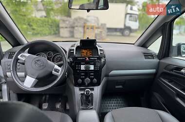 Минивэн Opel Zafira 2009 в 