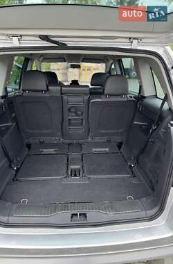 Минивэн Opel Zafira 2009 в 