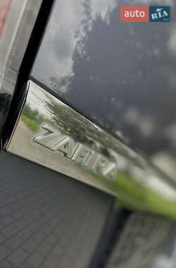 Мінівен Opel Zafira 2005 в 