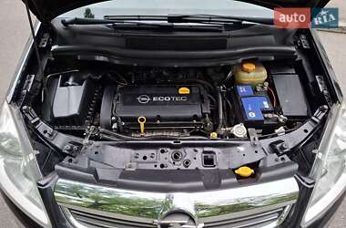 Минивэн Opel Zafira 2008 в 