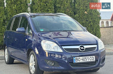 Мінівен Opel Zafira 2010 в 