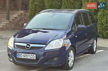 Мінівен Opel Zafira 2010 в 