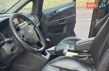 Мінівен Opel Zafira 2010 в 