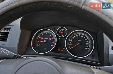 Минивэн Opel Zafira 2008 в 