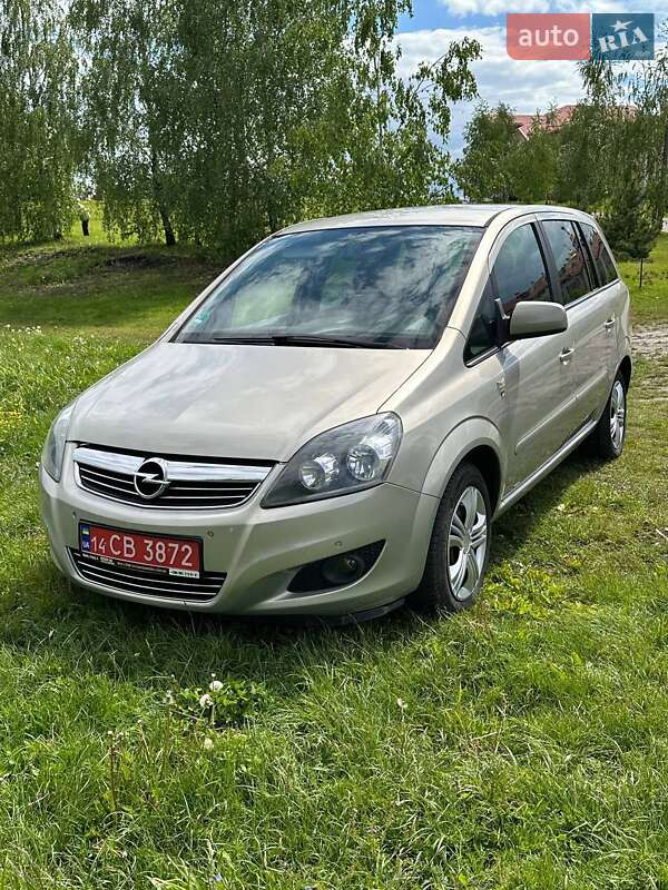 Мінівен Opel Zafira 2010 в Львові