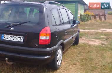 Мінівен Opel Zafira 2002 в Шацьку