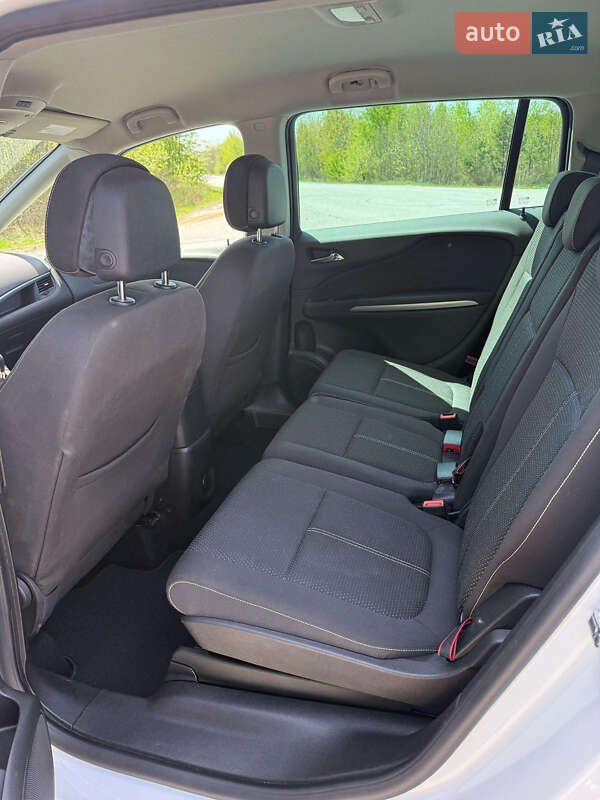 Минивэн Opel Zafira 2017 в Шепетовке