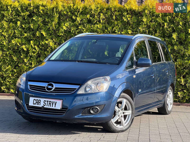 Opel Zafira 2011