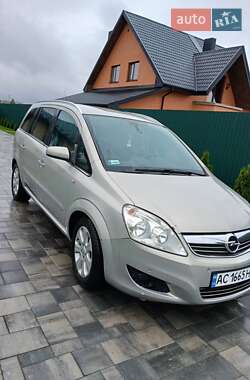Минивэн Opel Zafira 2008 в 