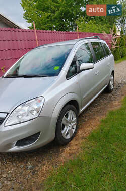 Минивэн Opel Zafira 2009 в 