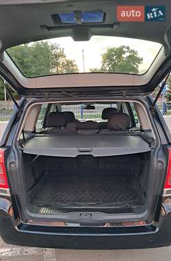 Минивэн Opel Zafira 2009 в 