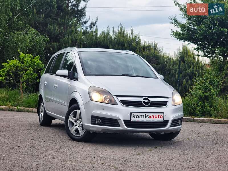 Мінівен Opel Zafira 2007 в Хмельницькому