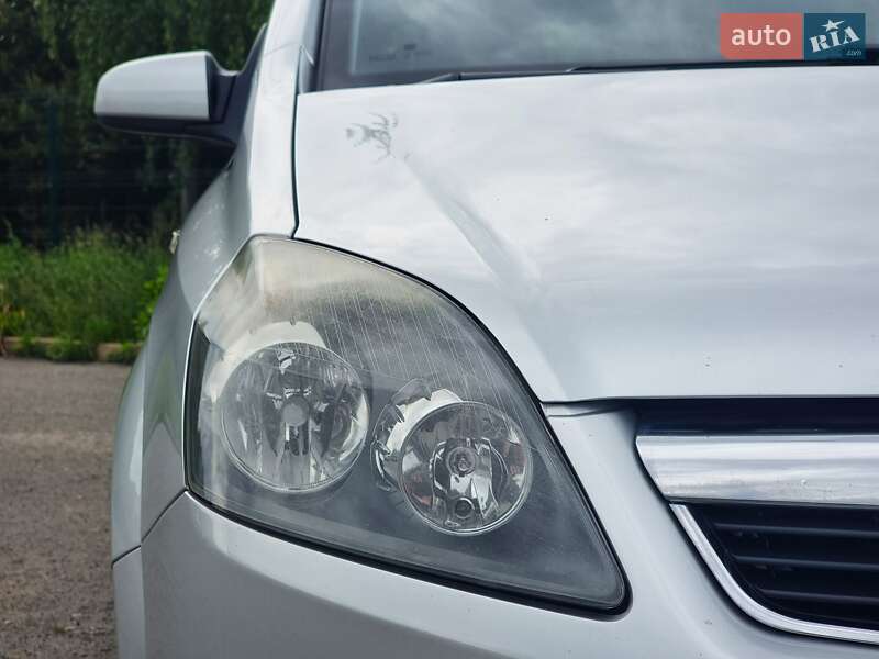 Мінівен Opel Zafira 2007 в Хмельницькому