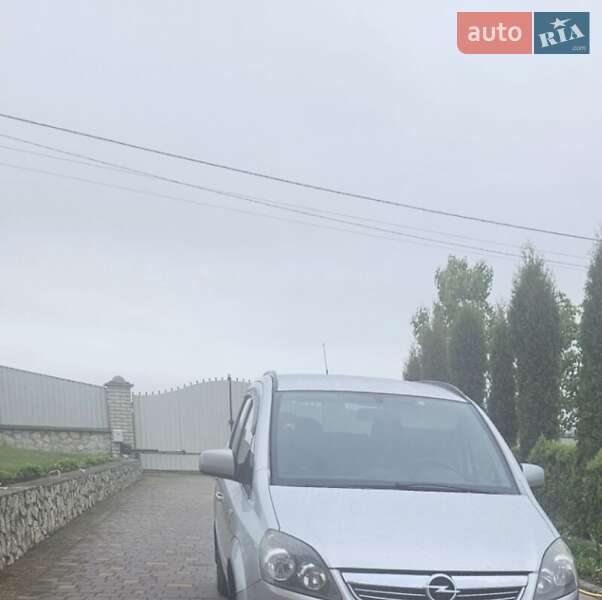 Opel Zafira 2010
