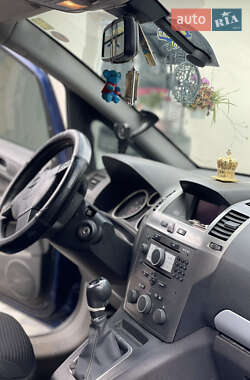 Мінівен Opel Zafira 2005 в 