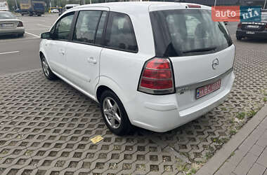 Минивэн Opel Zafira 2008 в 