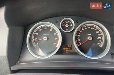 Минивэн Opel Zafira 2009 в 