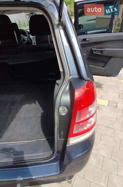 Минивэн Opel Zafira 2009 в 