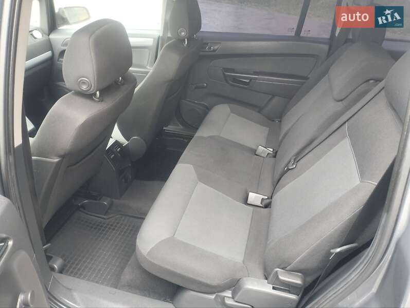 Мінівен Opel Zafira 2006 в Острозі