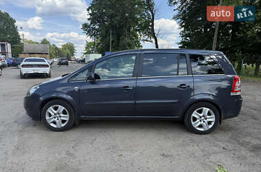 Минивэн Opel Zafira 2010 в 