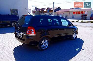 Минивэн Opel Zafira 2011 в 