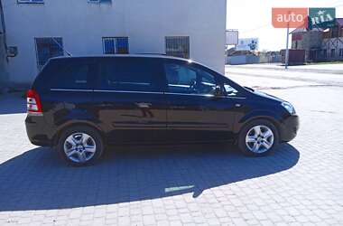 Минивэн Opel Zafira 2011 в 