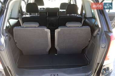 Минивэн Opel Zafira 2011 в 