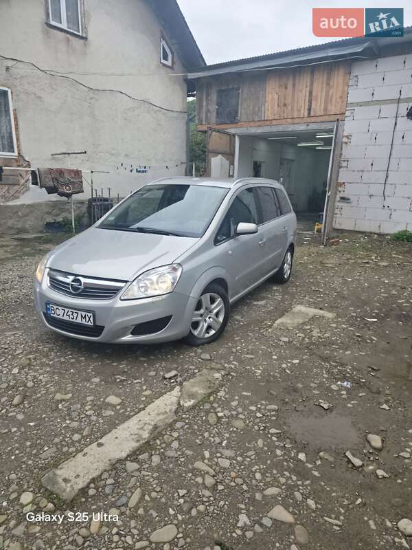 Opel Zafira 2008
