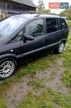Минивэн Opel Zafira 2003 в Черновцах