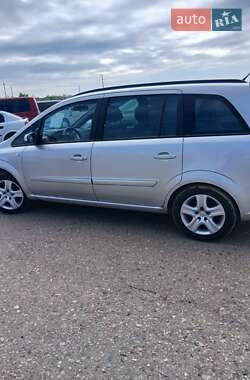 Минивэн Opel Zafira 2008 в 